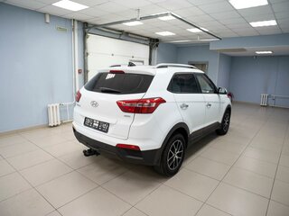 2017 Hyundai Creta I, белый, 1599000 рублей, вид 3