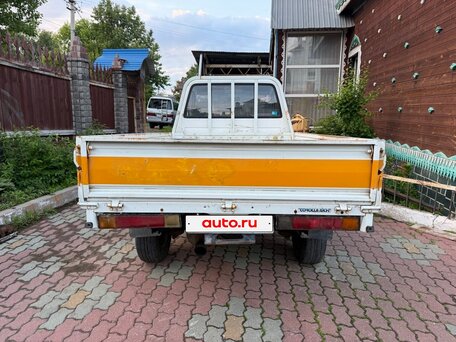 1988 Toyota TownAce, белый, 600000 рублей, вид 4