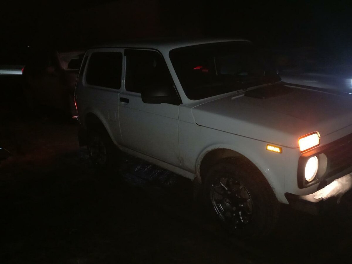 Открыть фотографии: Lada (ВАЗ) Niva Legend I