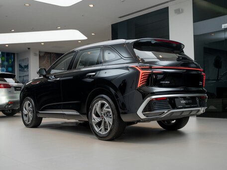2025 Hongqi HS3, чёрный, 3678235 рублей, вид 4
