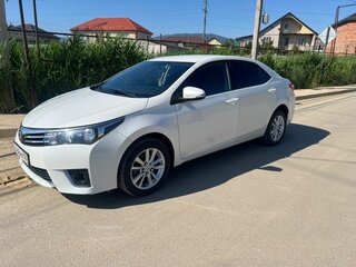 2013 Toyota Corolla XI (E160, E170, E180), белый, 1100000 рублей, вид 2