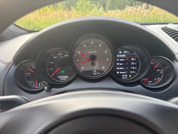 2013 Porsche Cayenne GTS II (958), красный, 3070000 рублей - вид 18