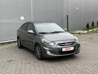 2013 Hyundai Solaris I, серый, 645000 рублей, вид 3