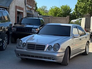 1998 Mercedes-Benz E-Класс 230 II (W210, S210), серый, 840000 рублей, вид 1