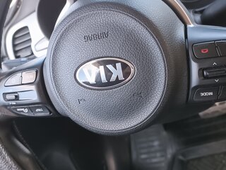 2018 Kia Rio IV, белый, 1300000 рублей, вид 3