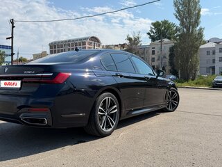 2019 BMW 7 серии 730d xDrive VI (G11/G12) Рестайлинг, чёрный, 5650000 рублей, вид 5