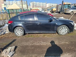 2013 Chevrolet Cruze I Рестайлинг, чёрный, 302000 рублей, вид 3