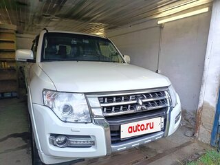 2014 Mitsubishi Pajero IV Рестайлинг 2, белый, 2750000 рублей, вид 3