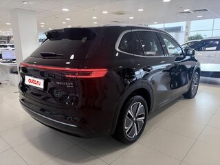 2026 Geely EX5 Гибрид EM-R, чёрный, 3829990 рублей, вид 4
