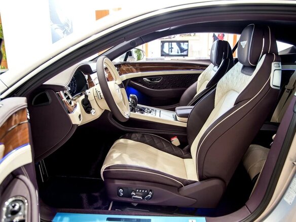 2020 Bentley Continental GT III, серебристый - вид 28