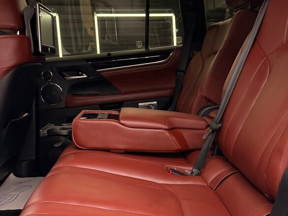 2017 Lexus LX 570 III Рестайлинг 2, белый, 11500000 рублей - вид 22