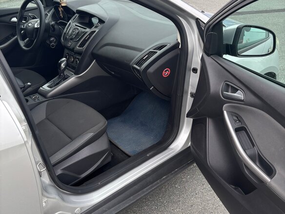 2012 Ford Focus III, серебристый, 700000 рублей - вид 7