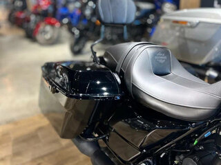 2023 Harley-Davidson Road King Special, чёрный, 3500000 рублей, вид 3