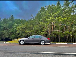 2012 BMW 7 серии 730d xDrive V (F01/F02/F04) Рестайлинг, серый, 2270000 рублей, вид 3