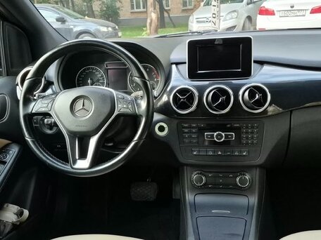 2012 Mercedes-Benz B-Класс 180 II (W246), чёрный, 830000 рублей, вид 5