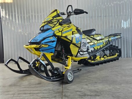 2016 BRP Ski-Doo Summit 850, чёрный, 1100000 рублей, вид 1