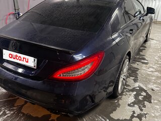 2015 Mercedes-Benz CLS 400 II (C218) Рестайлинг, синий, 3500000 рублей, вид 4
