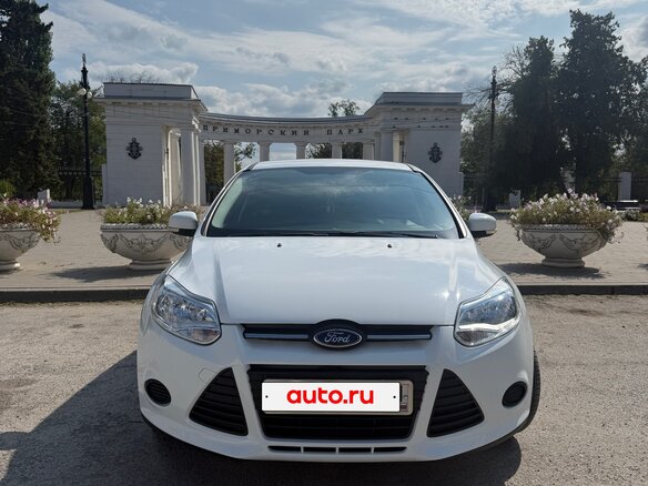 2011 Ford Focus III, белый, 1150000 рублей - вид 2
