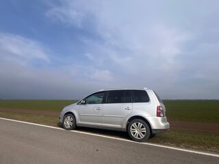 2007 Volkswagen Touran I Рестайлинг, серебристый, 790000 рублей, вид 4
