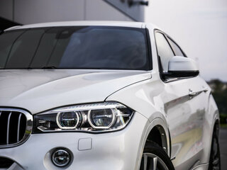 2018 BMW X6 40d II (F16), белый, 4109000 рублей, вид 2