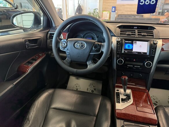 2012 Toyota Camry VII (XV50), серый, 1949900 рублей - вид 14