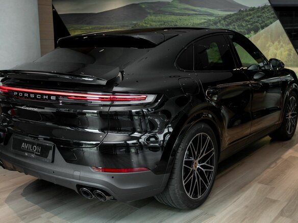 2025 Porsche Cayenne Coupé III Рестайлинг, чёрный, 16500000 рублей - вид 4