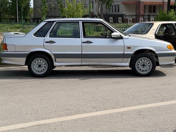 2004 Lada (ВАЗ) 2115, серебристый, 215000 рублей - вид 5