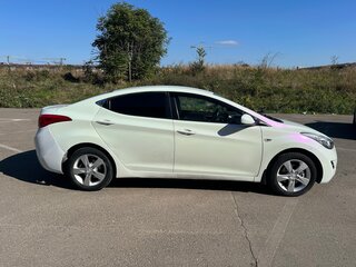 2013 Hyundai Elantra V (MD), белый, 670000 рублей, вид 5