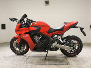 2016 Honda CB 650F, красный, 610000 рублей, вид 2