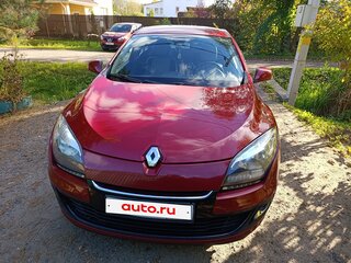 2012 Renault Megane III, красный, 750000 рублей, вид 2