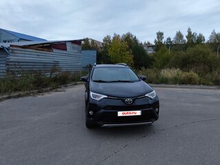 2017 Toyota RAV4 IV (XA40) Рестайлинг, чёрный, 2660000 рублей, вид 4