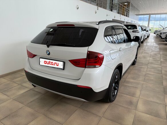 2012 BMW X1 18i I (E84), белый - вид 6