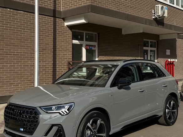 2026 Audi Q3 35 TFSI II (F3), серый, 3800000 рублей - вид 1