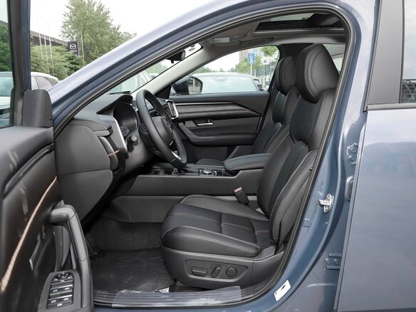 2026 Mazda CX-50, серый, 3600000 рублей - вид 5