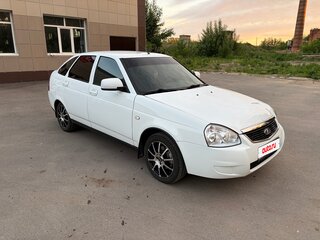2015 Lada (ВАЗ) Priora I Рестайлинг, белый, 630000 рублей, вид 2