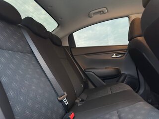 2018 Kia Rio IV, белый, 1587000 рублей, вид 4