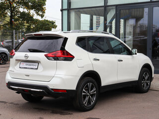2018 Nissan X-Trail III Рестайлинг, белый, 2097000 рублей, вид 4