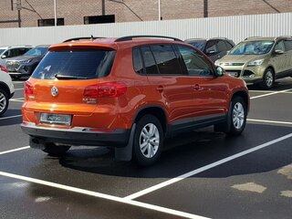 2016 Volkswagen Tiguan I Рестайлинг, оранжевый, 1599000 рублей, вид 3