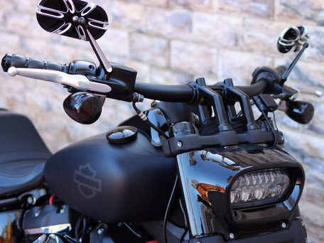 2017 Harley-Davidson Fat Bob, чёрный, 1610000 рублей, вид 2