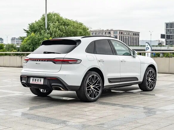 2023 Porsche Macan I Рестайлинг 2, белый, 5940000 рублей - вид 3