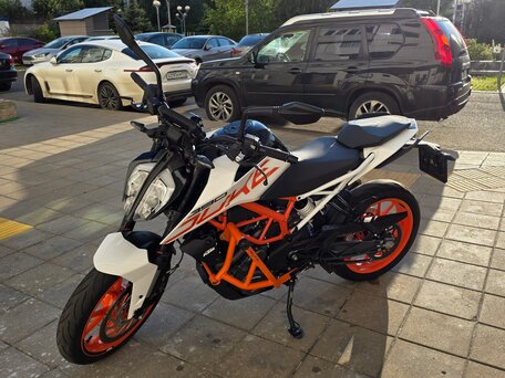 2020 KTM 390 Duke, белый, 420000 рублей, вид 2