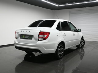 2025 Lada (ВАЗ) Granta I Рестайлинг, белый, 945000 рублей, вид 2