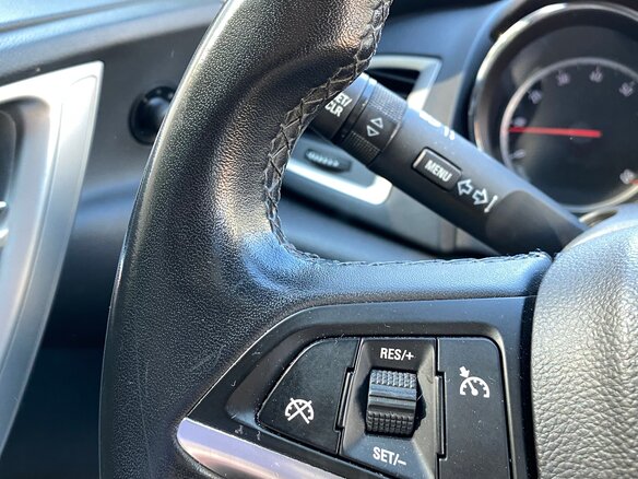 2011 Opel Astra J, чёрный, 749000 рублей - вид 10