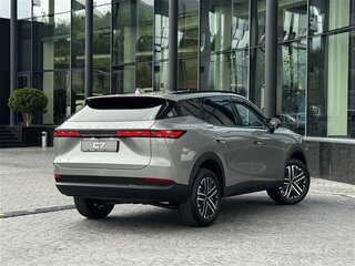 2026 Omoda C7, серебристый, 3099000 рублей, вид 2