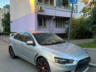 2012 Mitsubishi Lancer X Рестайлинг, серебристый, 500000 рублей, вид 3