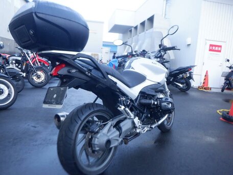 2011 BMW R 1200 R, белый, 697000 рублей, вид 4