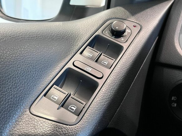 2014 Volkswagen Tiguan I Рестайлинг, белый, 1220000 рублей - вид 22