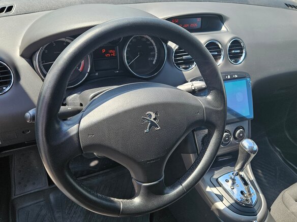 2011 Peugeot 308 I Рестайлинг, синий, 690000 рублей - вид 8