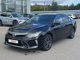 2017 Toyota Camry VII (XV50) Рестайлинг 2, чёрный, 1950000 рублей, вид 1