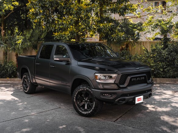 2022 Ram 1500 Crew Cab V, чёрный, 9480000 рублей